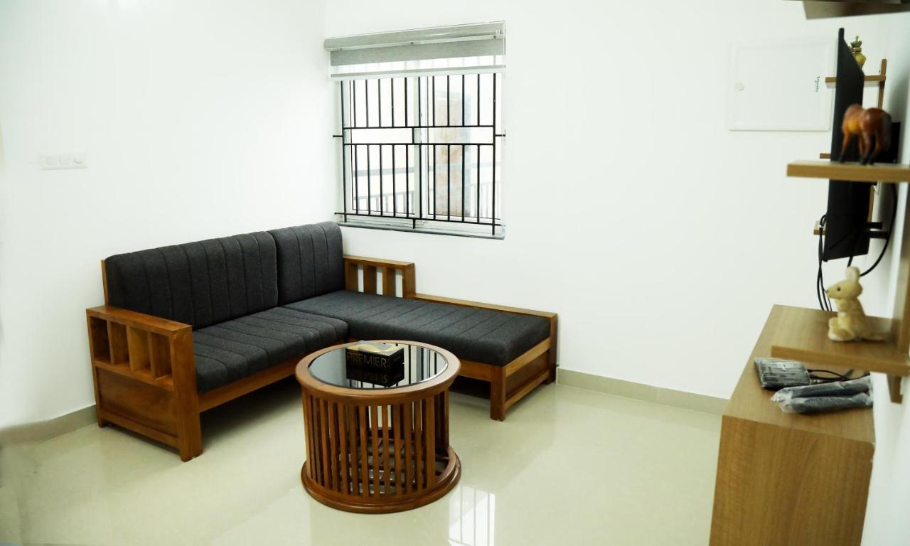 Alite Enclaves Fully Furnished Apartments Thrissur ภายนอก รูปภาพ