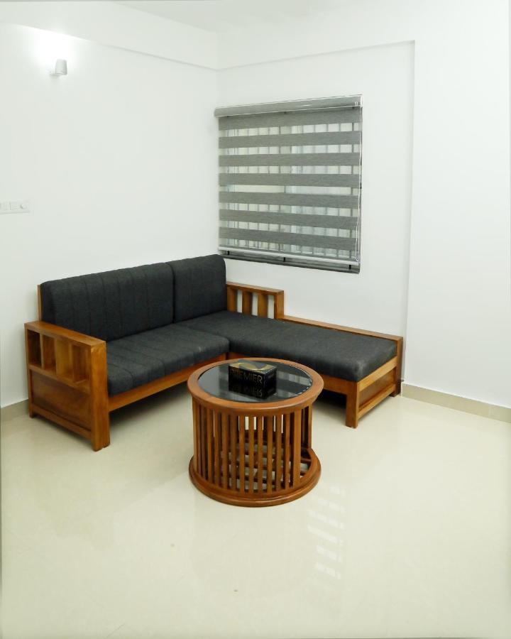 Alite Enclaves Fully Furnished Apartments Thrissur ภายนอก รูปภาพ