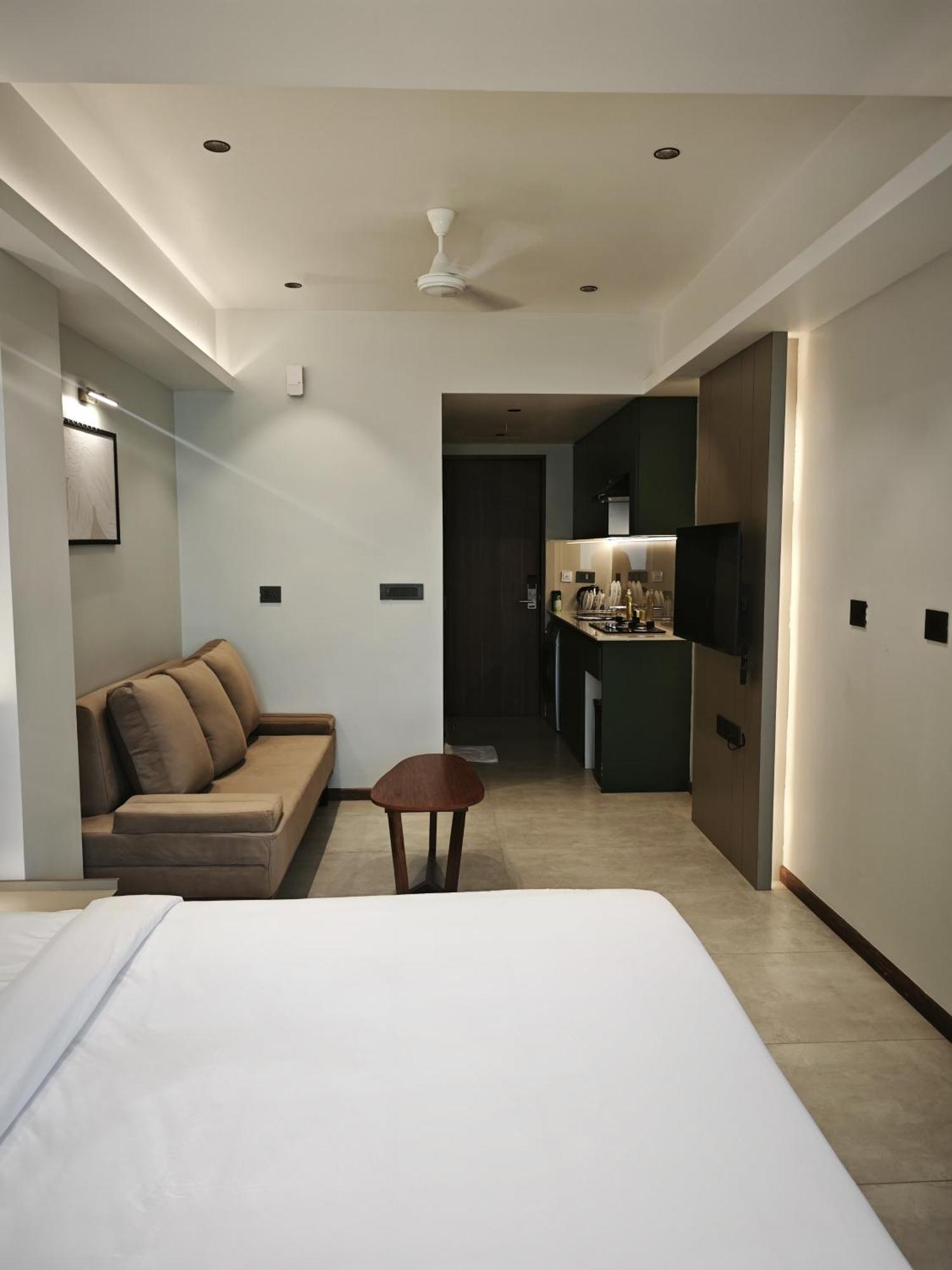 Alite Enclaves Fully Furnished Apartments Thrissur ภายนอก รูปภาพ